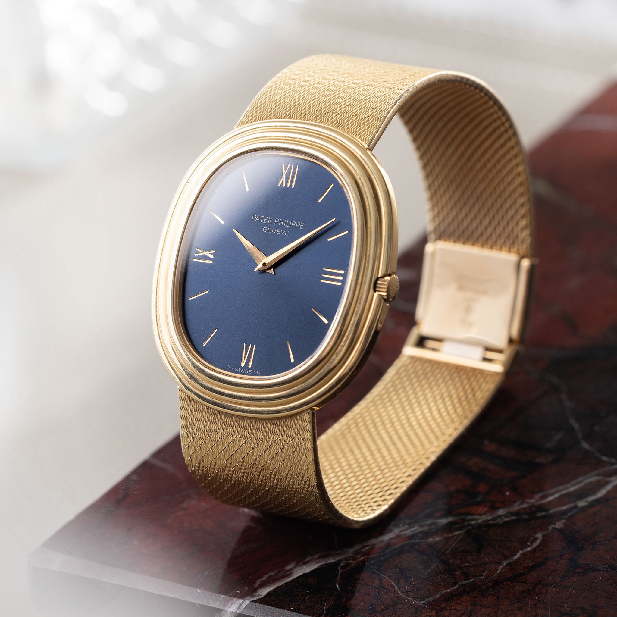 Patek Phillipe Ellipse 3634/2 18 k Yellow Gold Engraved Dial